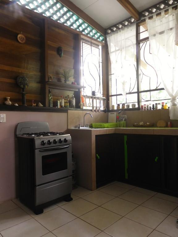 Casa Lina Sloth View Exotic Apartment With Privat Kitchen Puerto Viejo de Talamanca المظهر الخارجي الصورة